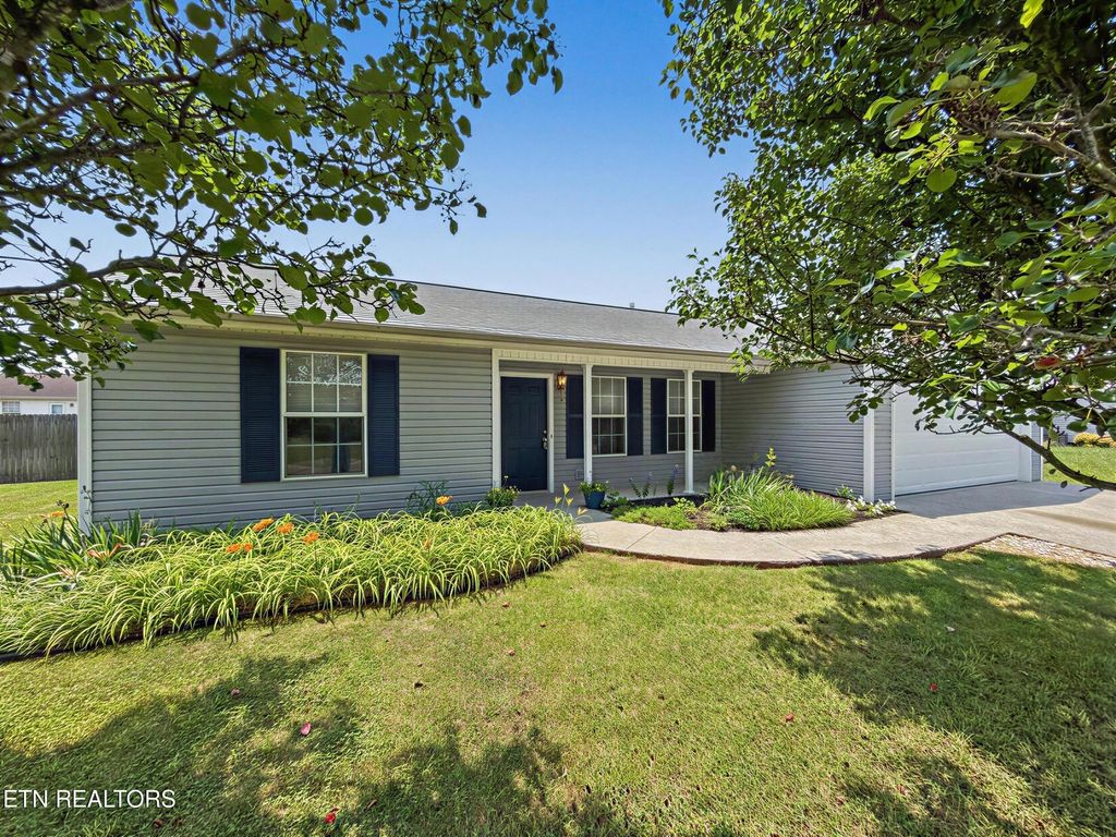 Photo of 7528 Gary White Rd, Corryton, TN 37721 (MLS # 1346210)