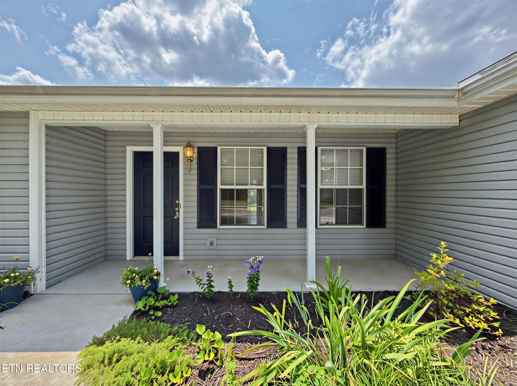 Photo of 7528 Gary White Rd, Corryton, TN 37721 (MLS # 1346210)