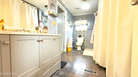 Tiny photo for 818 Fair Street St, Sweetwater, TN 37874 (MLS # 1328051)