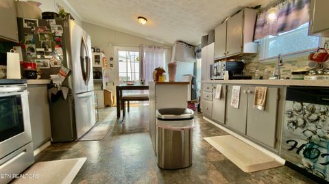 Tiny photo for 818 Fair Street St, Sweetwater, TN 37874 (MLS # 1328051)