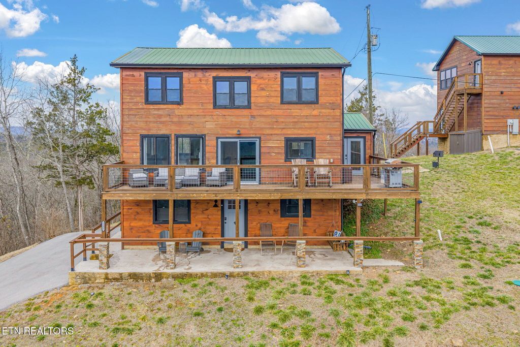 Photo of 2138 Kerr Rd, Sevierville, TN 37876 (MLS # 1332169)