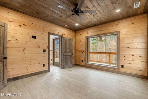 Tiny photo for 2751 Murray Ridge Rd, Sevierville, TN 37876 (MLS # 1324620)