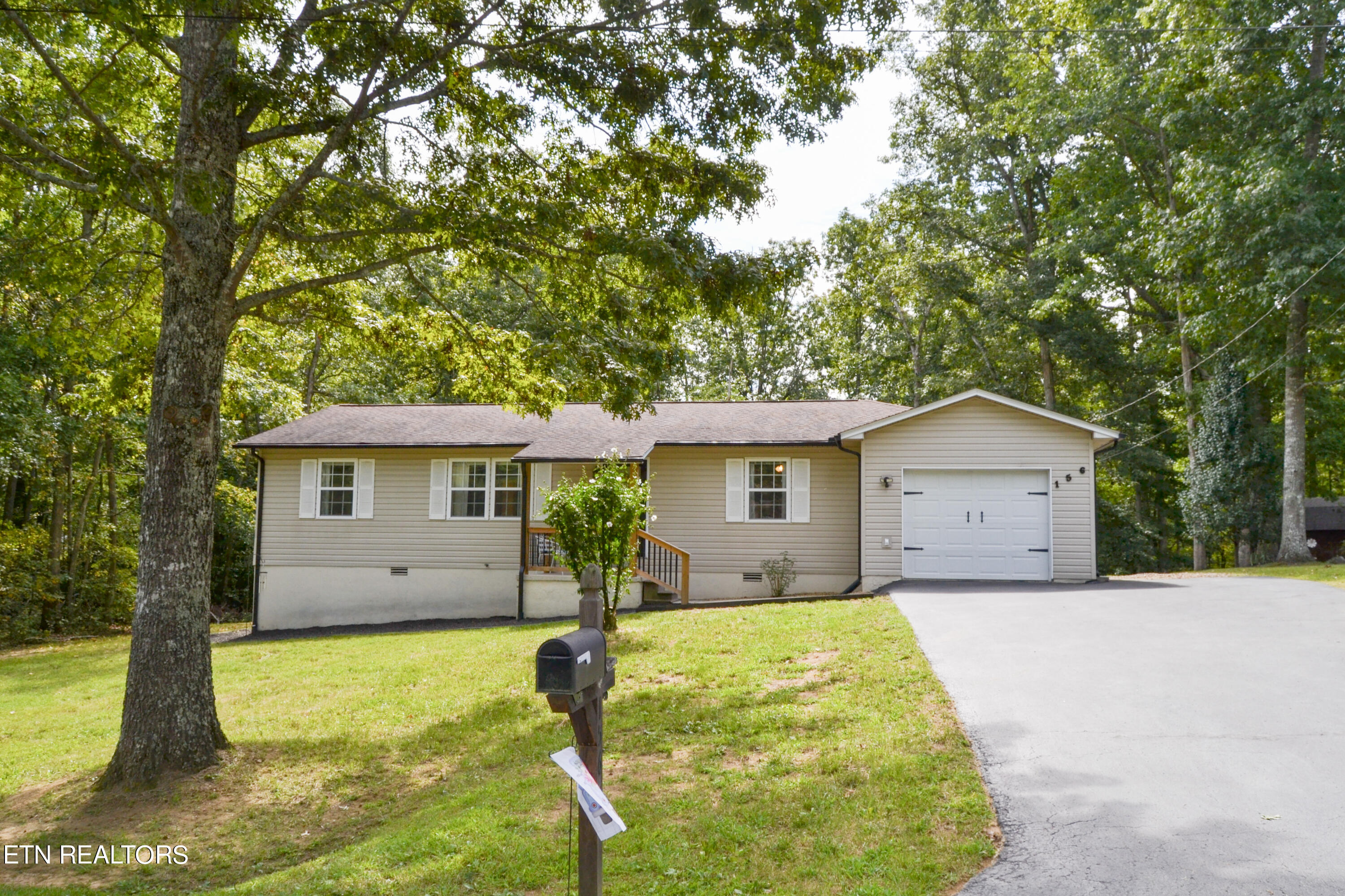 View Crossville, TN 38555 house
