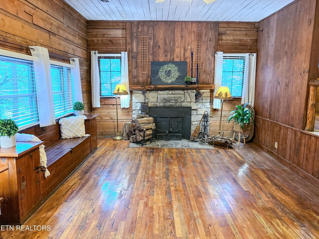 Photo of 163 Summers Rd, Maynardville, TN 37807 (MLS # 1289154)