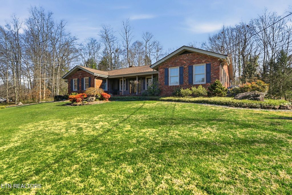 Photo of 113 Dogwood Lane, Clinton, TN 37716 (MLS # 1327789)