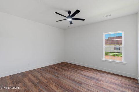 Tiny photo for 927 Stratford Ave, Sweetwater, TN 37874 (MLS # 1347818)