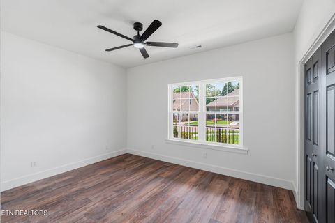 Tiny photo for 927 Stratford Ave, Sweetwater, TN 37874 (MLS # 1347818)