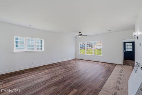 Tiny photo for 927 Stratford Ave, Sweetwater, TN 37874 (MLS # 1347818)