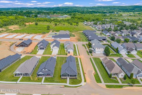 Tiny photo for 927 Stratford Ave, Sweetwater, TN 37874 (MLS # 1347818)