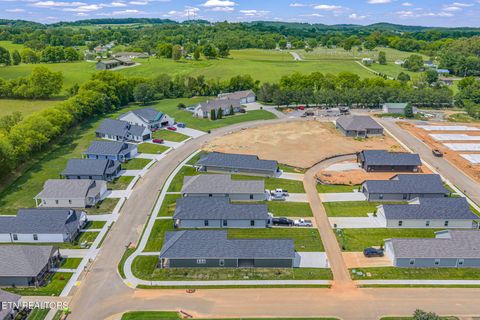 Tiny photo for 927 Stratford Ave, Sweetwater, TN 37874 (MLS # 1347818)
