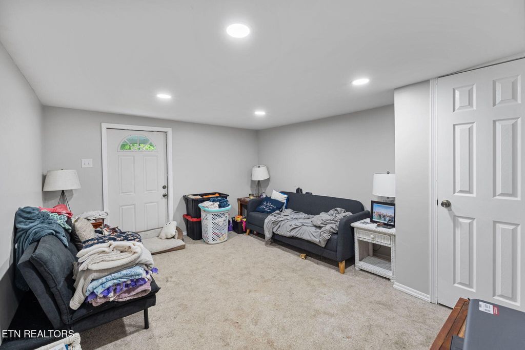 Photo of 175 Andys Ridge Rd, Rocky Top, TN 37769 (MLS # 1303998)