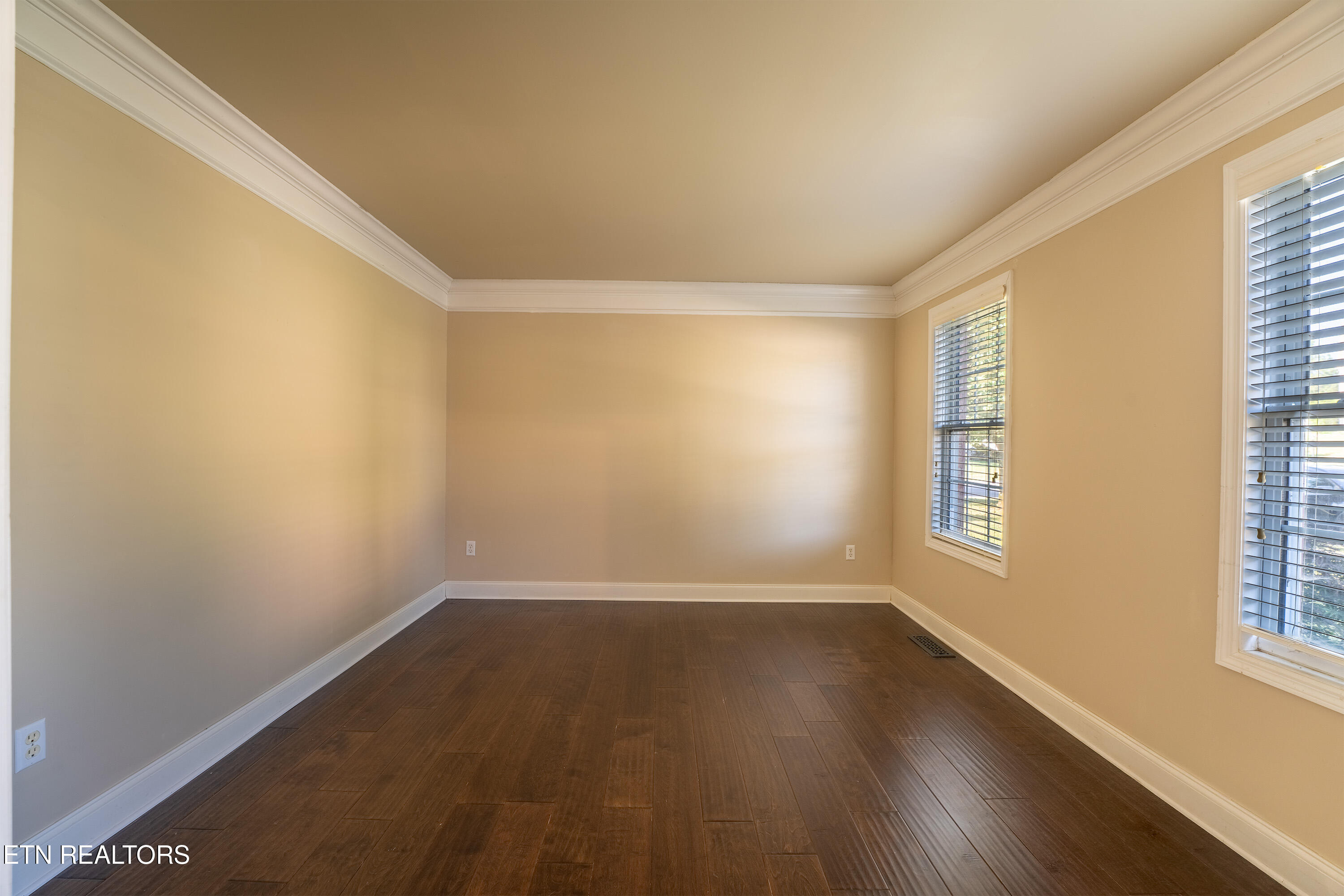 3318 Spindletop Court
