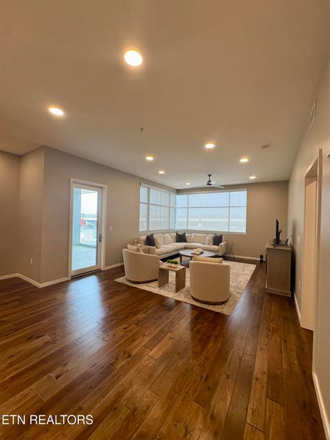 Tiny photo for 333 W Depot Ave #308, Knoxville, TN 37917 (MLS # 1333687)