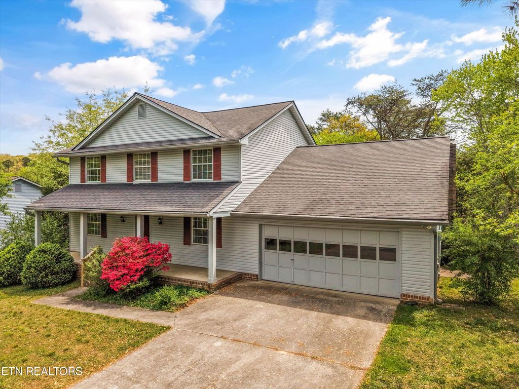 Photo of 1420 Moorgate Drive, Knoxville, TN 37922 (MLS # 1336238)