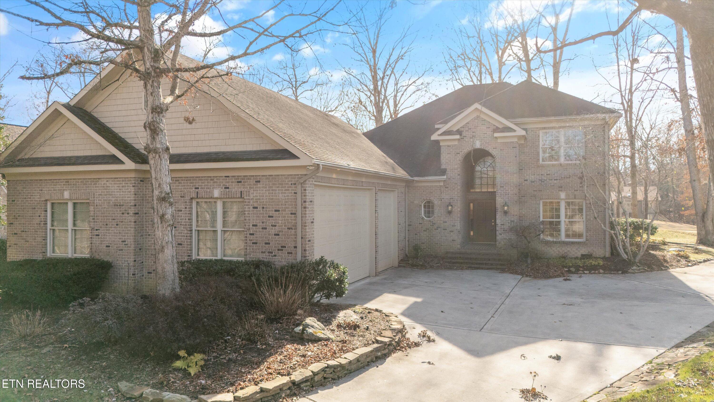 207 Oligi Circle
