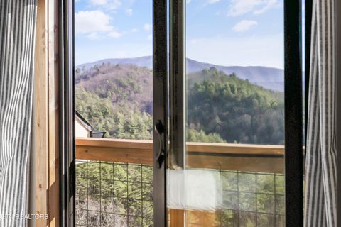 Tiny photo for 2731 Knights Lane, Sevierville, TN 37862 (MLS # 1325900)