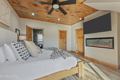 Tiny photo for 2731 Knights Lane, Sevierville, TN 37862 (MLS # 1325900)