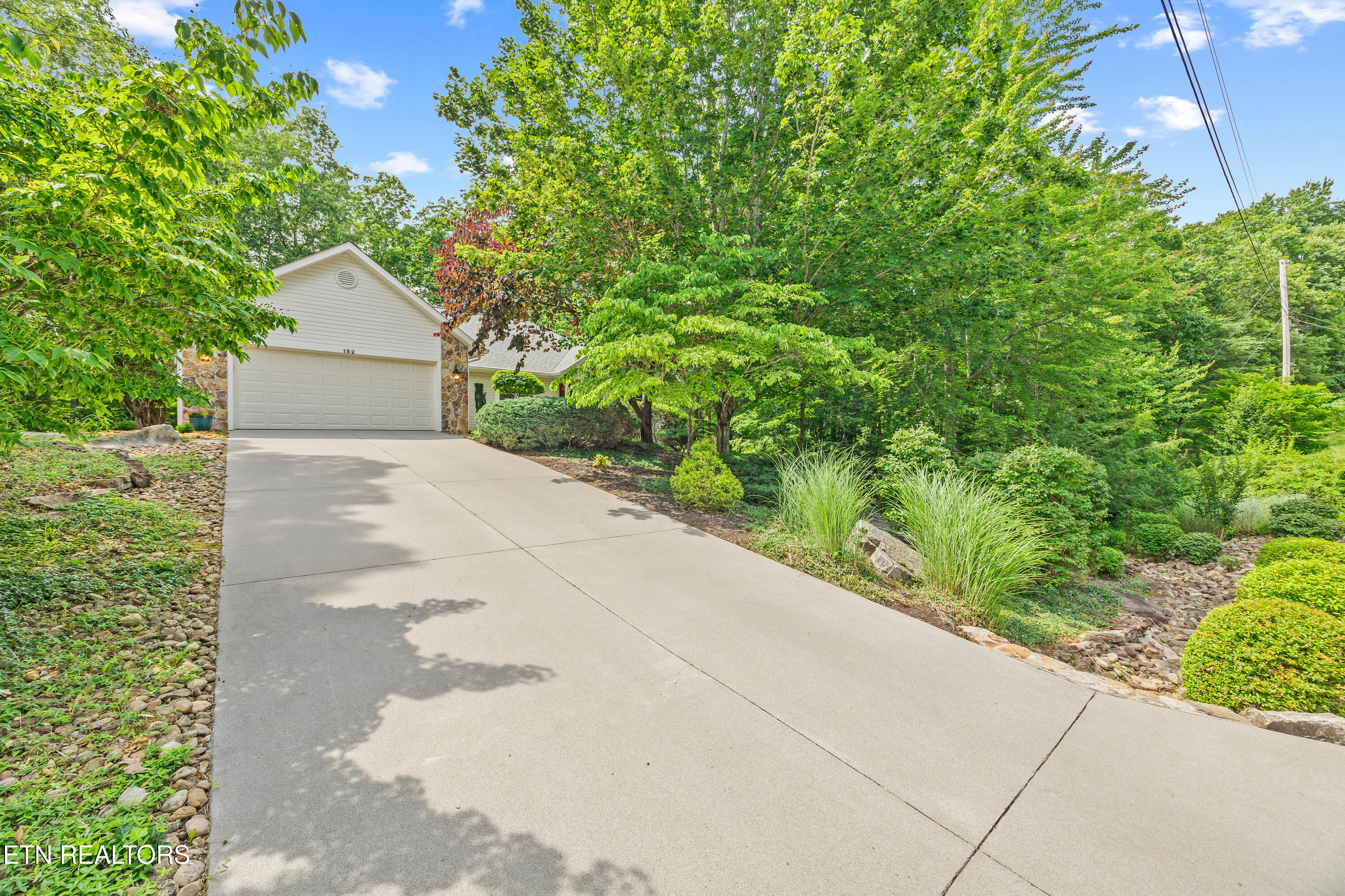 152 Stonewood Drive