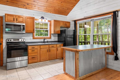 Tiny photo for 598 Hiawassee View Drive, Jacksboro, TN 37757 (MLS # 1355783)