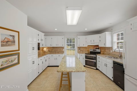 Tiny photo for 1660 County Road 700, Athens, TN 37303 (MLS # 1356174)