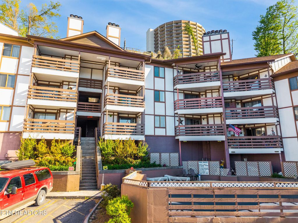 Photo of 616 Turkey Nest Rd #APT 311, Gatlinburg, TN 37738 (MLS # 1337275)