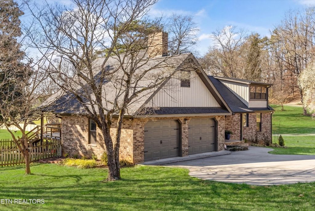 Photo of 929 Frontier Circle, Friendsville, TN 37737 (MLS # 1332960)