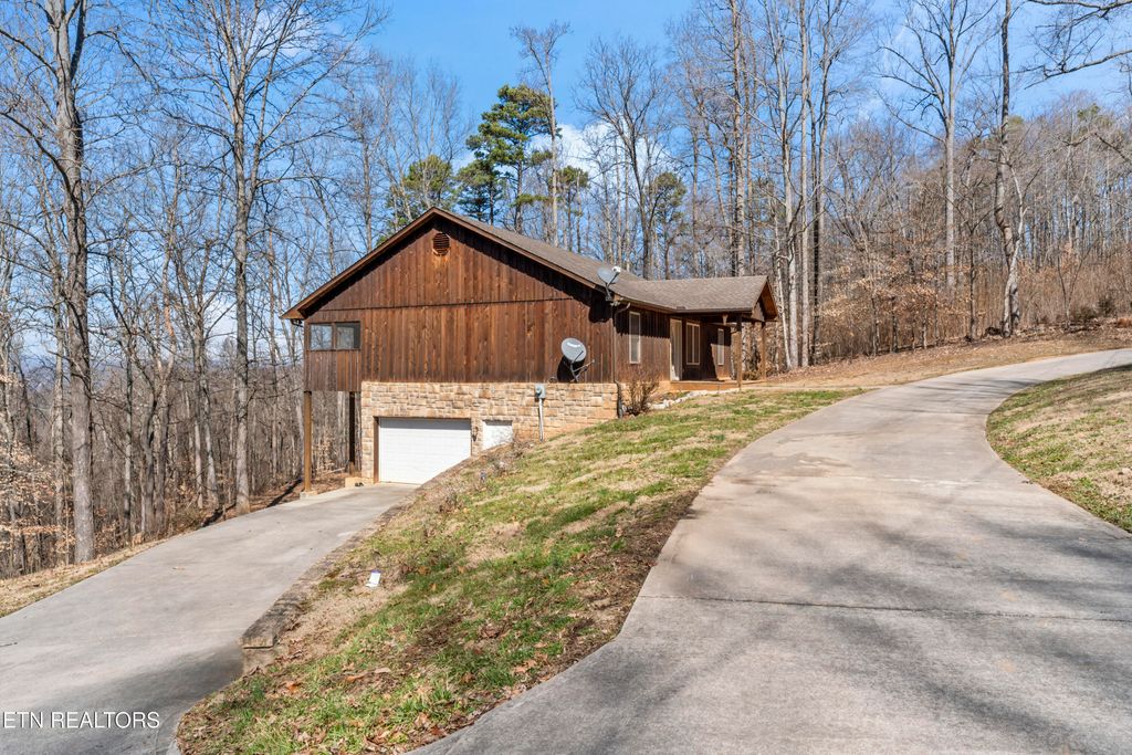 Photo of 636 Fox Hunter Rd, Maynardville, TN 37807 (MLS # 1291519)