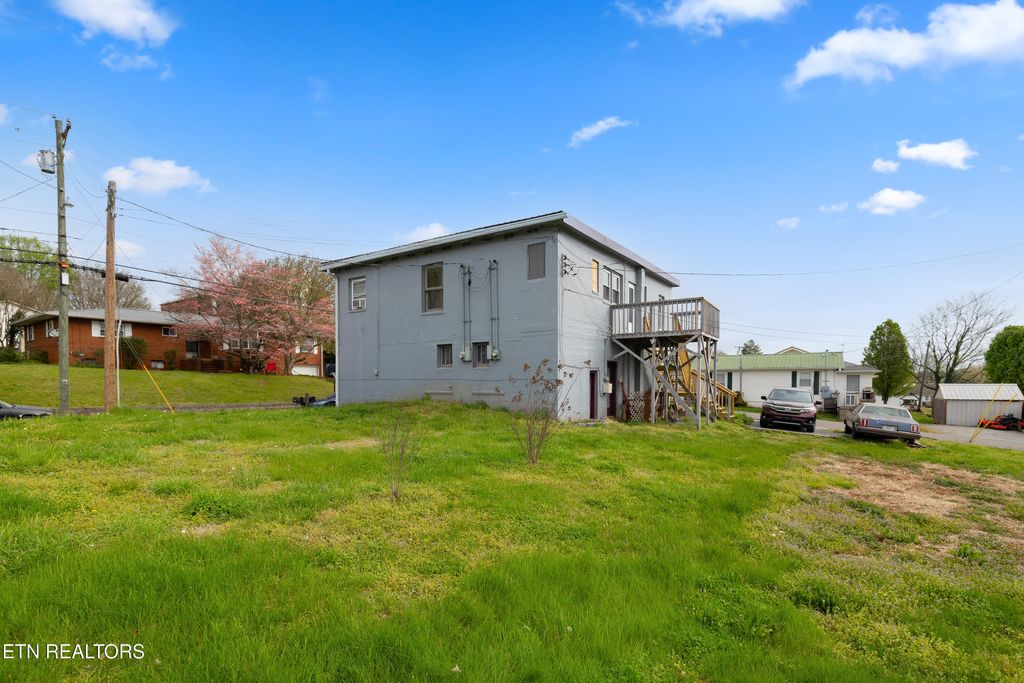 Photo of 725 Church St, Loudon, TN 37774 (MLS # 1334760)
