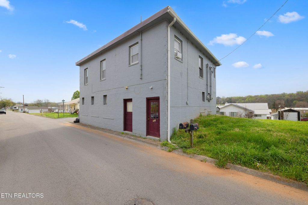 Photo of 725 Church St, Loudon, TN 37774 (MLS # 1334760)