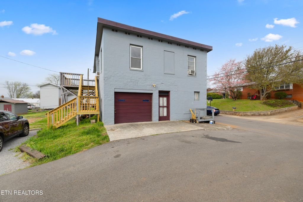 Photo of 725 Church St, Loudon, TN 37774 (MLS # 1334760)