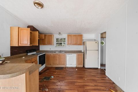 Tiny photo for 6555 General Carl W Stiner Hwy, LaFollette, TN 37766 (MLS # 1330764)