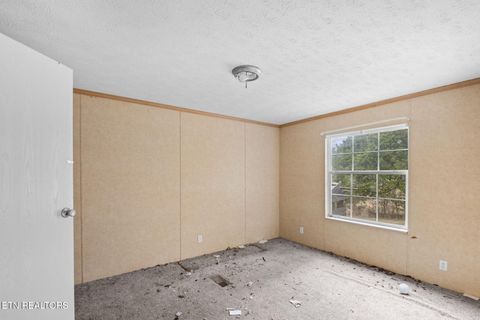 Tiny photo for 6555 General Carl W Stiner Hwy, LaFollette, TN 37766 (MLS # 1330764)