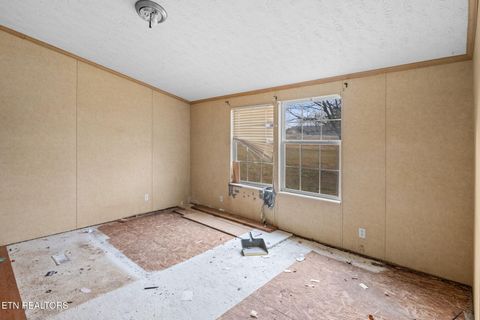 Tiny photo for 6555 General Carl W Stiner Hwy, LaFollette, TN 37766 (MLS # 1330764)