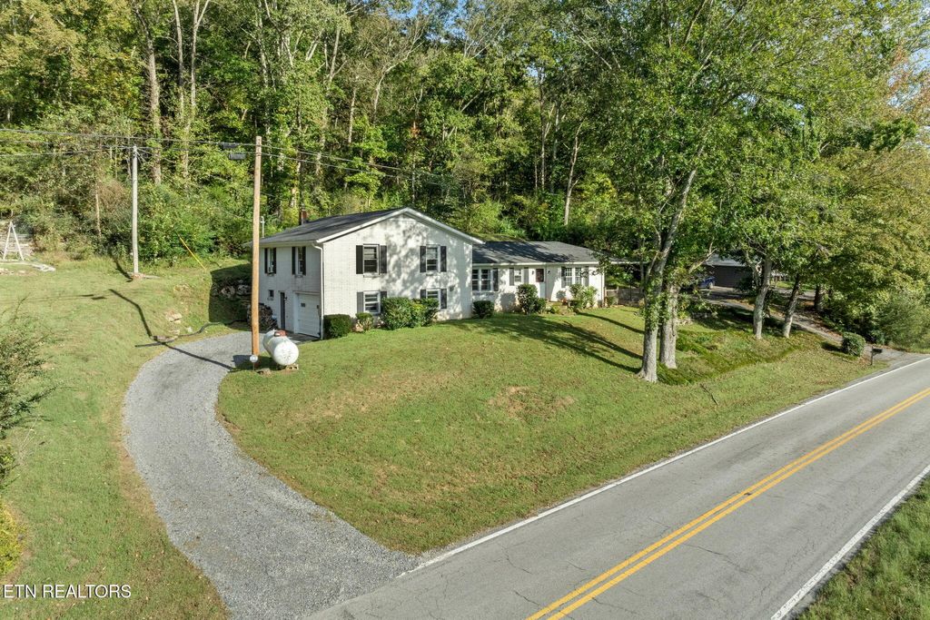 Photo of 334 Wartrace Hwy, Pleasant Shade, TN 37145 (MLS # 1318444)