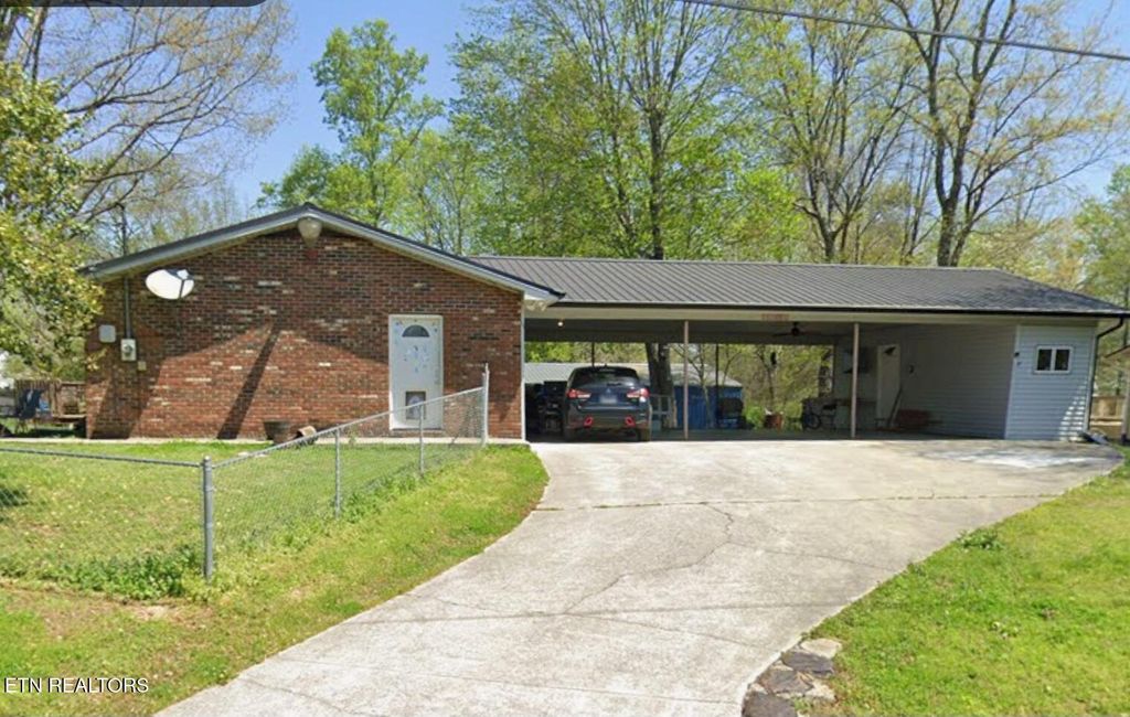 Photo of 200 Sweet Lane, Clinton, TN 37716 (MLS # 1340256)