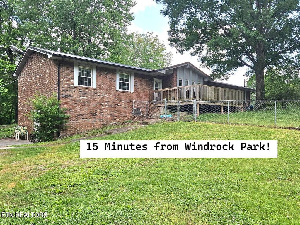 Photo of 200 Sweet Lane, Clinton, TN 37716 (MLS # 1340256)