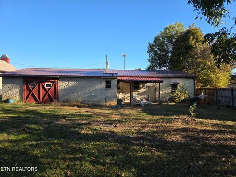Tiny photo for 520 Upper Broad St, Newport, TN 37821 (MLS # 1319137)