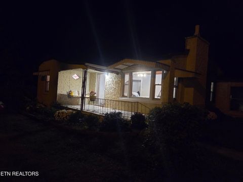 Tiny photo for 520 Upper Broad St, Newport, TN 37821 (MLS # 1319137)