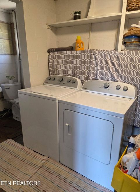 Tiny photo for 520 Upper Broad St, Newport, TN 37821 (MLS # 1319137)