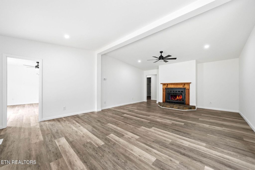 Photo of 923 Hubert Taylor Rd, Mountain City, TN 37683 (MLS # 1340841)