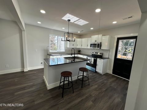 Tiny photo for 1237 Iredell Ave, Knoxville, TN 37921 (MLS # 1333414)