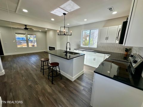 Tiny photo for 1237 Iredell Ave, Knoxville, TN 37921 (MLS # 1333414)