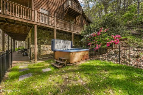 Tiny photo for 257 Lone Ridge Lane, Clinton, TN 37716 (MLS # 1336079)