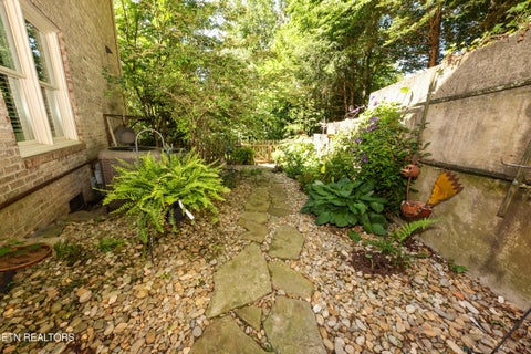 Tiny photo for 136 Baypath Drive, Oak Ridge, TN 37830 (MLS # 1341020)