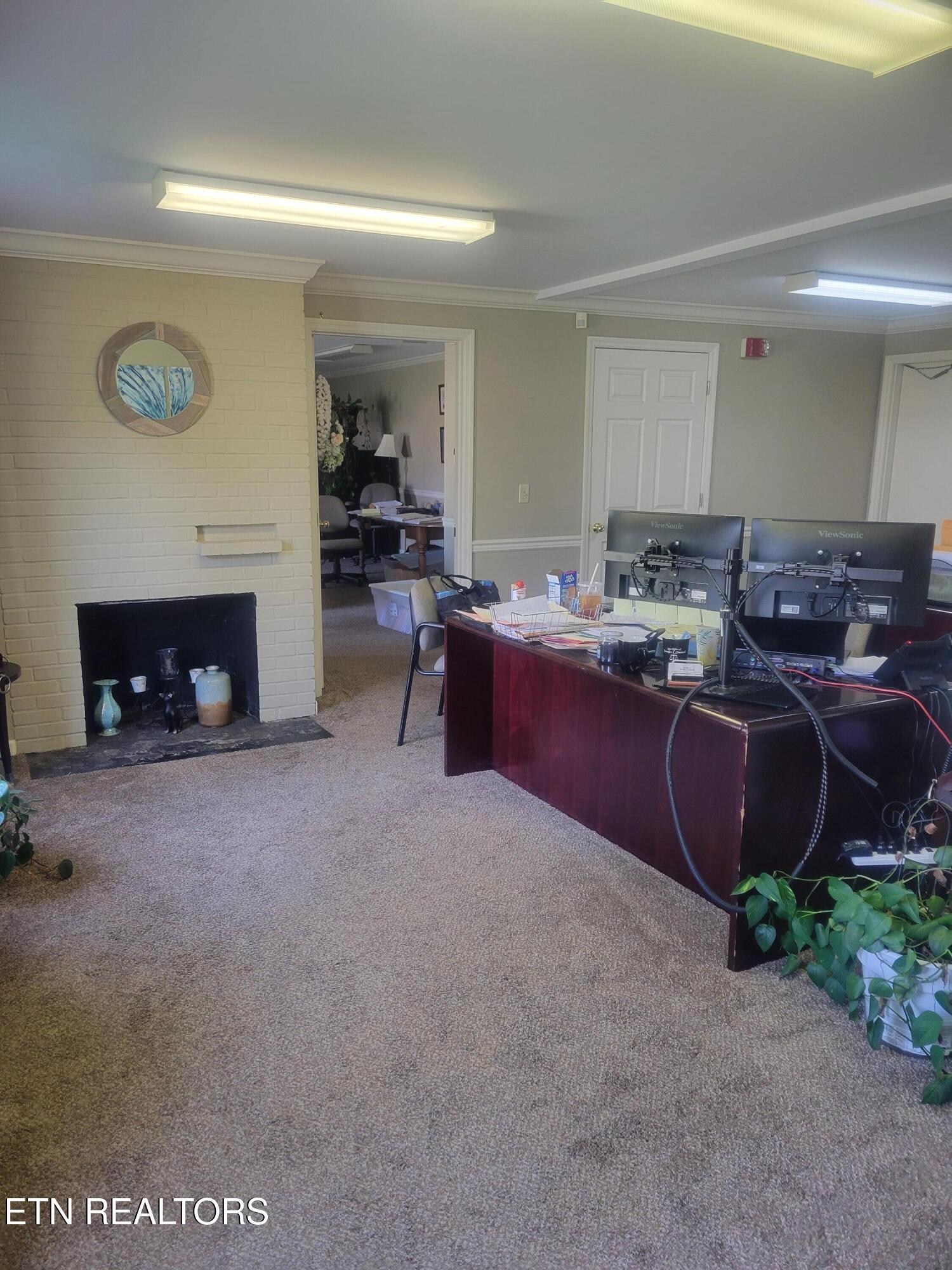 240 W West Tennessee Ave