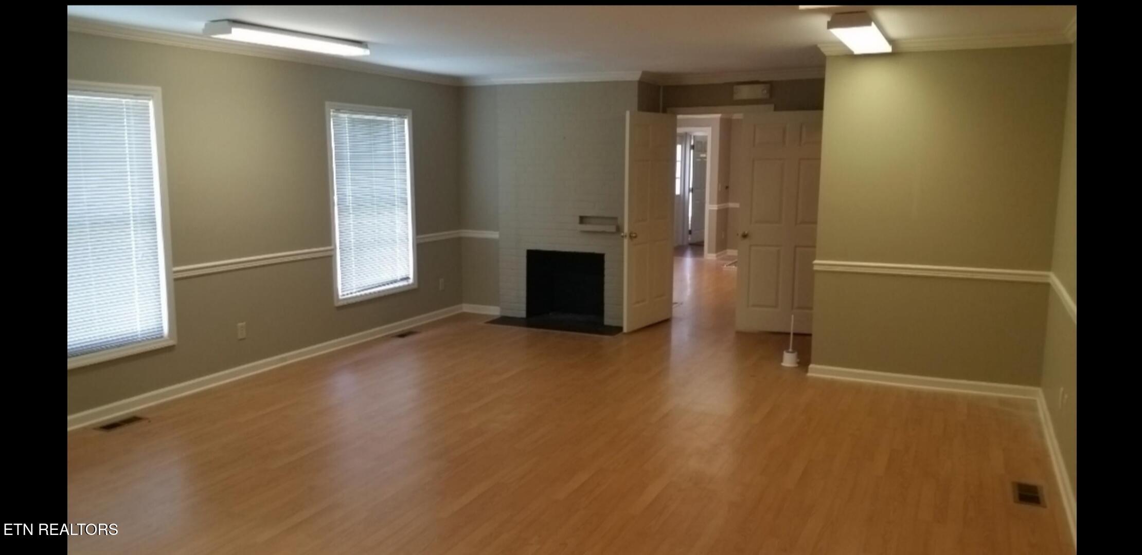 240 W West Tennessee Ave