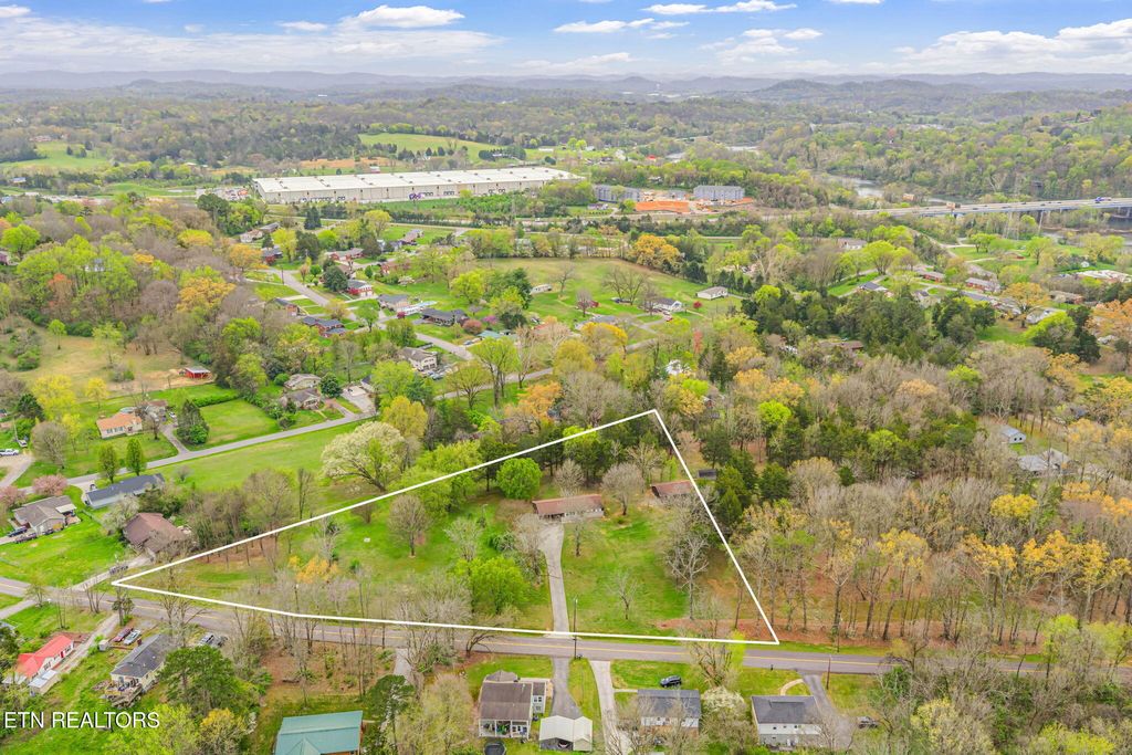 Photo of 6300 S Ruggles Ferry Pike, Knoxville, TN 37924 (MLS # 1337351)