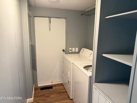 Tiny photo for 627 Clinch Ave, Clinton, TN 37716 (MLS # 1359656)