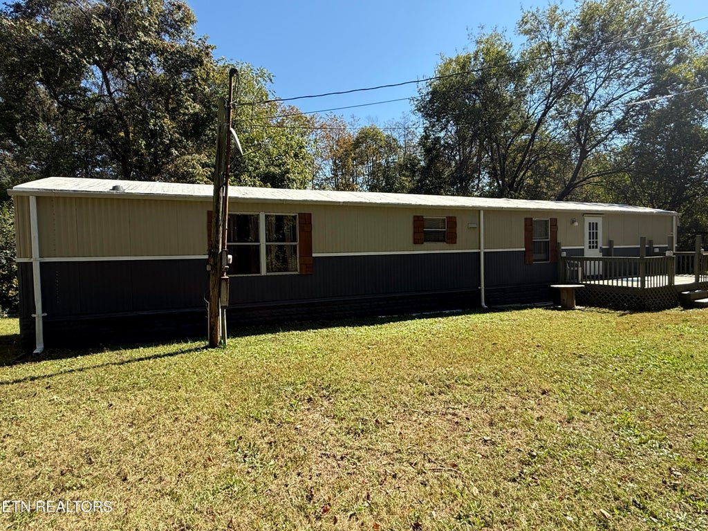 Photo of 627 Clinch Ave, Clinton, TN 37716 (MLS # 1359656)