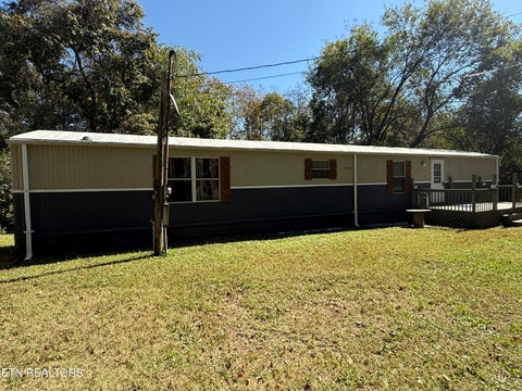 Tiny photo for 627 Clinch Ave, Clinton, TN 37716 (MLS # 1359656)